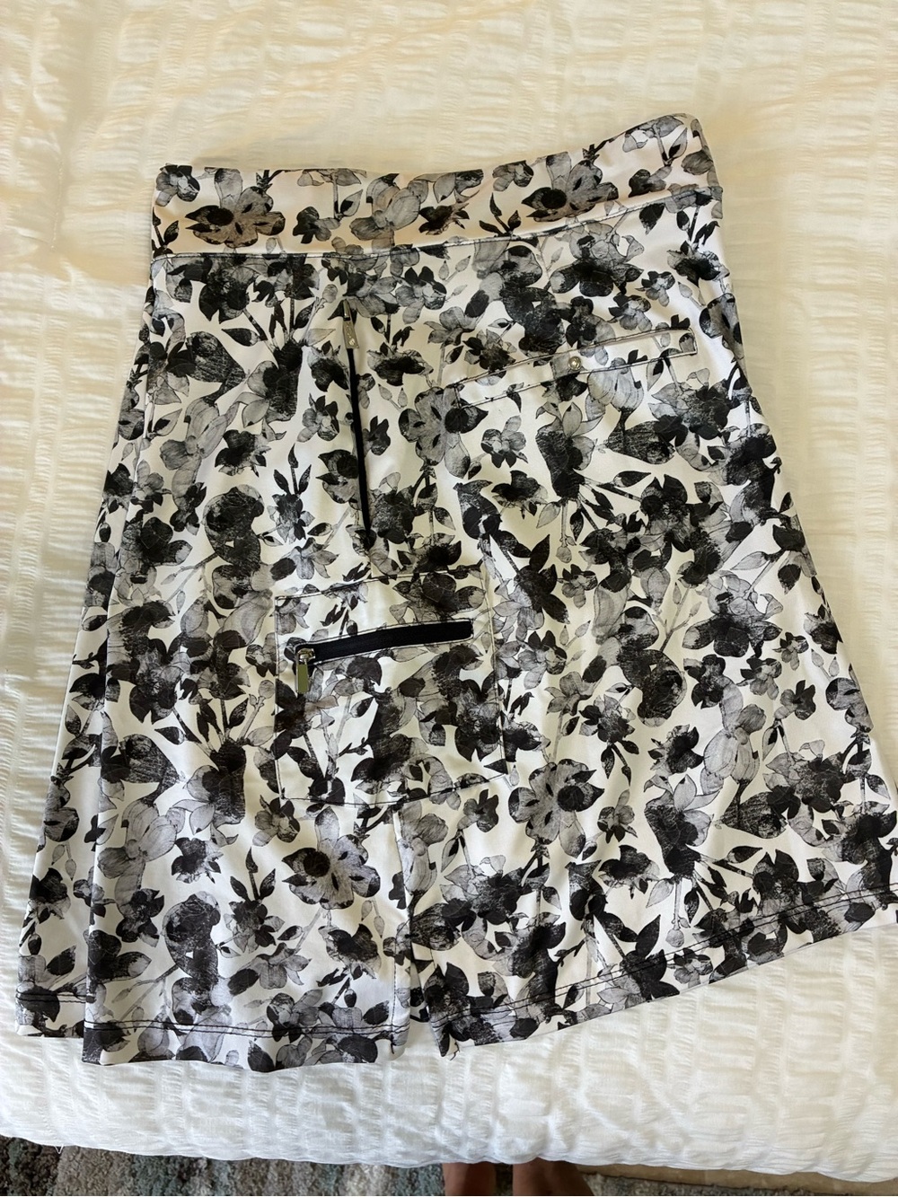 Women's Black & White Floral A-Line Skirt